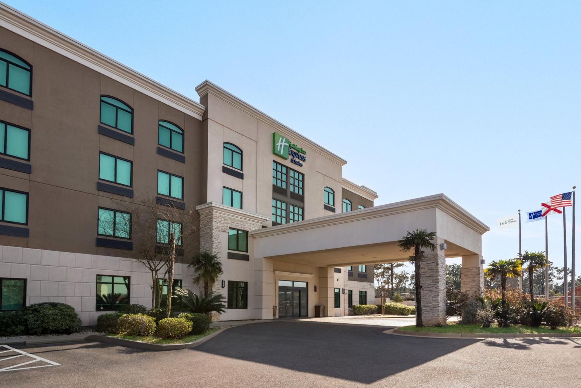 Holiday Inn Express & Suites Mobile West I-10, An Ihg Hotel Tillmans Corner Esterno foto